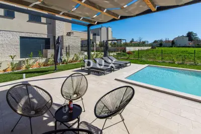 Villa 211,8 m², Krnica - Pool und überdachte Terrasse - 10