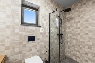 Villa 211,8 m², Krnica - Pool und überdachte Terrasse - 20