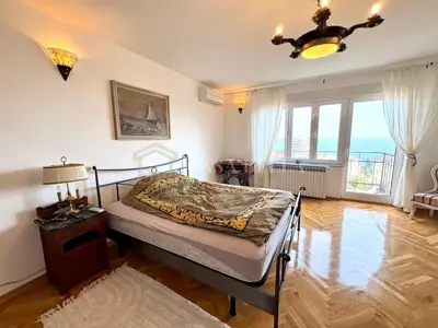 Opatija – prostran stan 205 m² s pogledom na more - 10