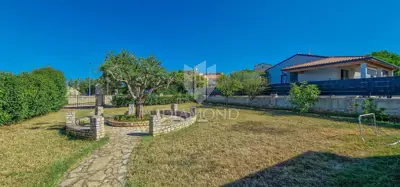 Novigrad, pet friendly kuća s bazenom i velikim dvorištem - 16