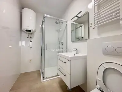 Stan s bazenom u novogradnji - Povljana - 7