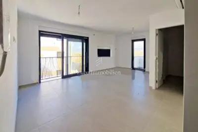 Stan s bazenom u novogradnji - Povljana - 3