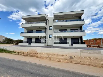 Stan 67 m², Sukošan - prizemlje, terasa i 2 parkirna mjesta - 3