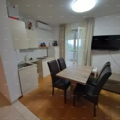 House with two separate apartments, Premantura - 11