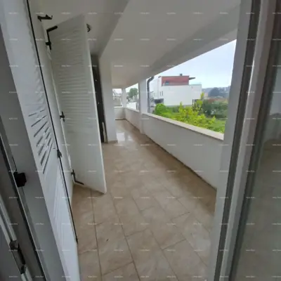 House with two separate apartments, Premantura - 16
