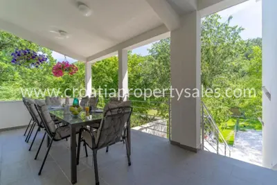 Kuća, Omiš, 350 m², 1 250 000 € - 2