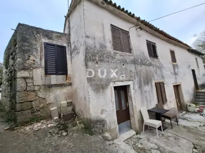 ISTRA, PAZIN - Detached stone house for partial renovation - 3