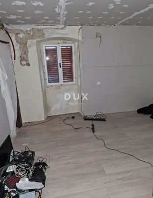 ISTRA, PAZIN - Detached stone house for partial renovation - 10