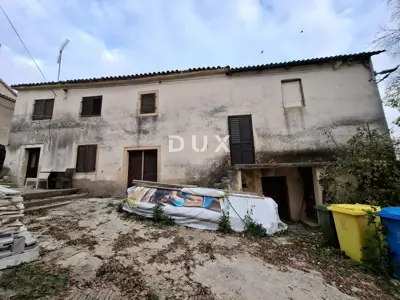 ISTRA, PAZIN - Detached stone house for partial renovation - 2