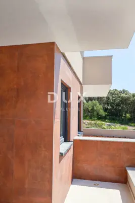 Apartment 123 m², Lun - pool, garden and terrace - 8