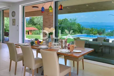 Villa 344 m², Lovran - atemberaubender Panoramablick auf das Meer - 12