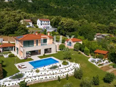 Villa 344 m², Lovran - atemberaubender Panoramablick auf das Meer - 2