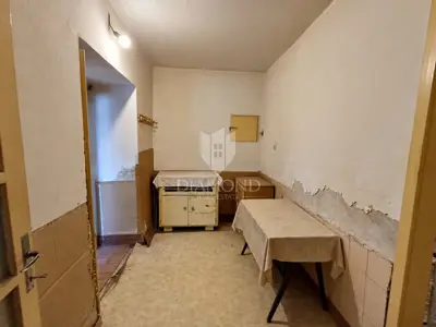 Kuća 160 m², Klana - centar, 3 spavaće sobe i terasa - 18