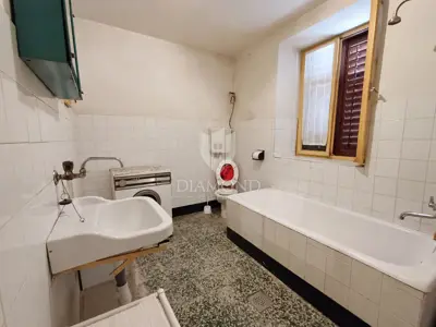 Kuća 160 m², Klana - centar, 3 spavaće sobe i terasa - 20
