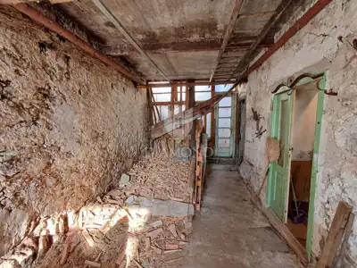 Kuća 160 m², Klana - centar, 3 spavaće sobe i terasa - 17