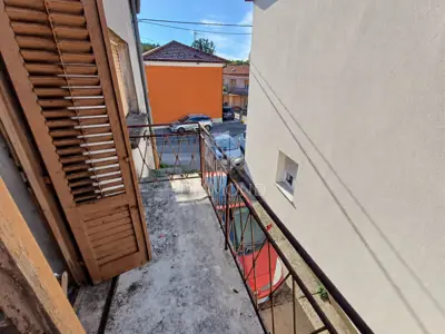 Kuća 160 m², Klana - centar, 3 spavaće sobe i terasa - 13