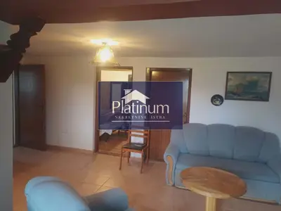 Kuća 180 m², Juršići - tri stambene jedinice - 3