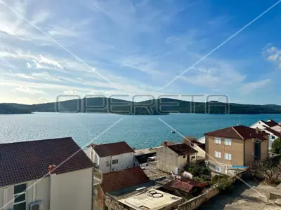 House 350 m², Tisno on the island of Murter, 80 m from the sea - 2