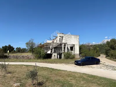 JASENICE- Građevinsko zemljište s objektima, 1920 m² - 5