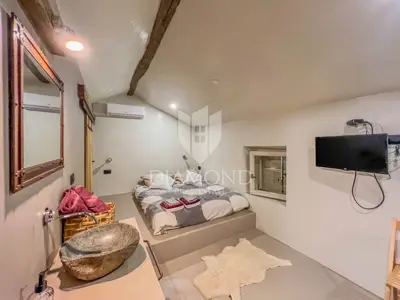 Haus 100 m², Oprtalj Umgebung - Pool und Aussicht - 11