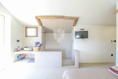 Haus 100 m², Oprtalj Umgebung - Pool und Aussicht - 16