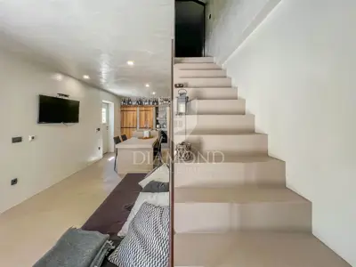 Haus 100 m², Oprtalj Umgebung - Pool und Aussicht - 9