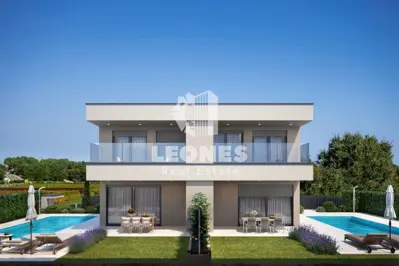 Dvojna kuća u Novigradu, 500 m od mora i bazen