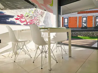 Wohnung 112 m², Krk - Garten, beheizter Pool und zwei Zimmer mit Bad en suite - 8