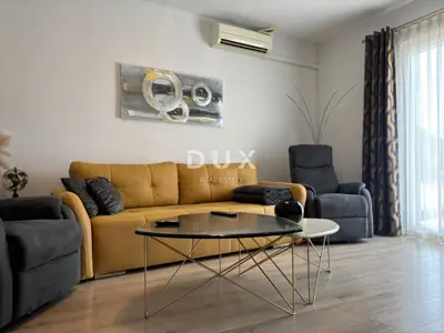 Apartment 69 m², Premantura - terrace and gallery