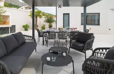 Villa 306 m², Podstrana - panoramic sea view - 9