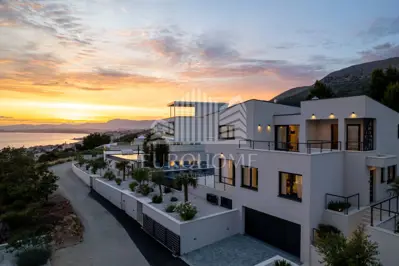 Villa 306 m², Podstrana - panoramic sea view - 13