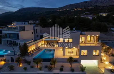 Villa 306 m², Podstrana - panoramic sea view - 19