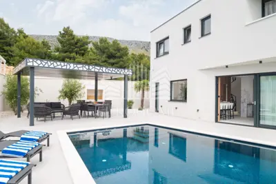 Villa 306 m², Podstrana - panoramic sea view - 6