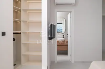 Villa 306 m², Podstrana - panoramic sea view - 21