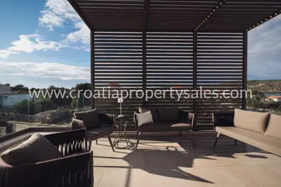 Villa 3 floors, Rogoznica, quiet bay and 4x8 swimming pool with heating - 5