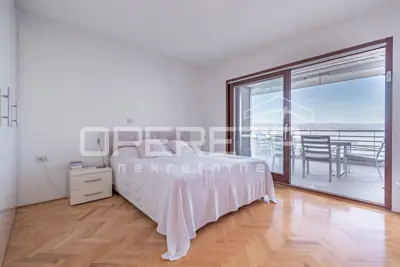 Prilika - prostrani dvoetažni penthouse s panoramskim pogledom – Opatija, 300 m - 10