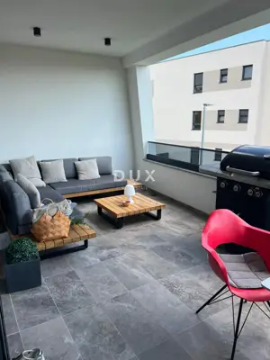 Wohnung 94,6 m², Vodice - 2 Schlafzimmer, Garten - 3
