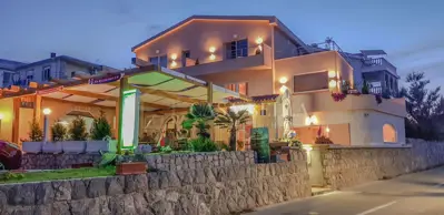 Kuća 560 m², Pag-Bošana, restoran i teretana - 10