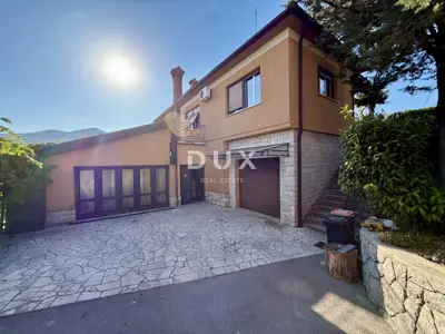 Matulji, centar, samostojeća kuća, 250 m², pogled, garaža