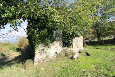 Imanje 327 m², Boljun - mirna lokacija i pogled - 3