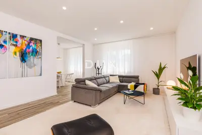 Wohnung 80 m², Njivice - Meerblick und Terrasse mit Grill - 3