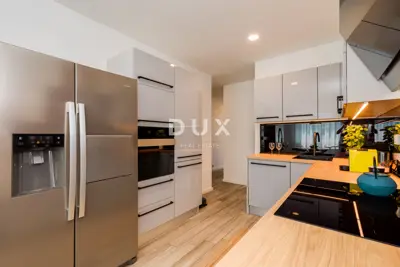 Wohnung 80 m², Njivice - Meerblick und Terrasse mit Grill - 7