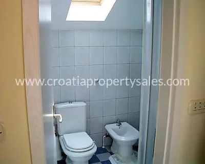 Kuća, Brač, 300 m², 499 000 € - 8