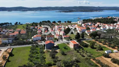 Baugrundstück, Sveti Filip i Jakov - 637 m², in Strandnähe