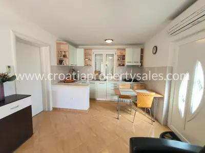 Haus 172 m², Rogoznica - ruhige Umgebung in Meeresnähe - 6