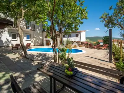 Haus 250 m², Kornić - Pool und touristische Vermietung - 2