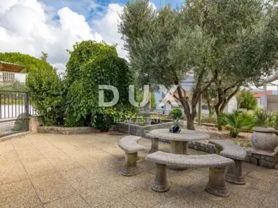 Haus 250 m², Kornić - Pool und touristische Vermietung - 11