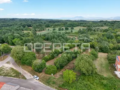 Building plot 699 m², Barban - permit for a house and pool