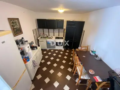 RIJEKA, HRELJIN - freistehendes Haus mit ZWEI GETRENNTEN WOHNUNGEN + Garten mit p - 12