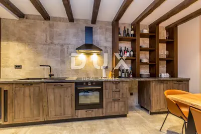 Villa 240 m², Krk - Okolica, Pool und atemberaubender Panoramablick auf das Meer - 7